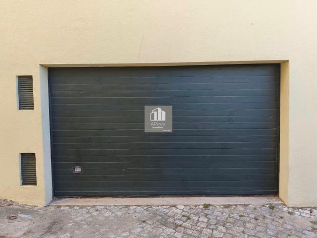 Garagem venda em Caparica e Trafaria, Almada