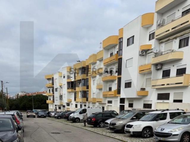 Garagem venda em Quinta do Americano, Almada
