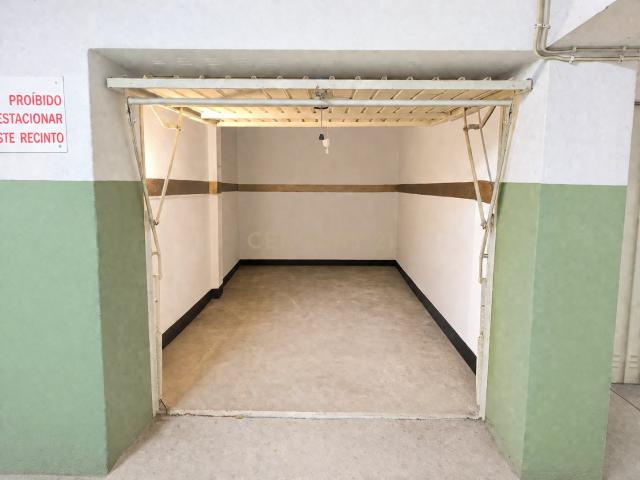Garagem venda em Bairro do Campo da Bola, Almada