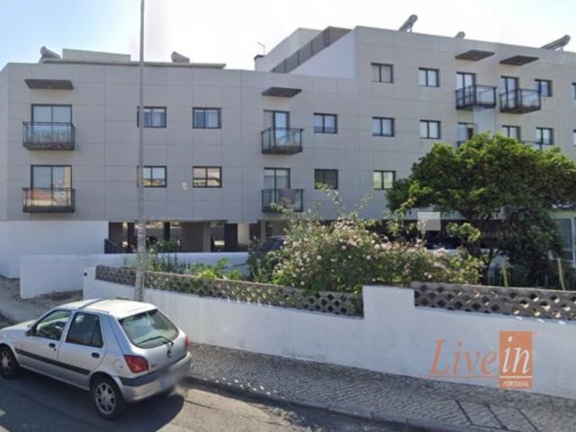 Garagem venda em Casal dos Passarinhos, Sintra