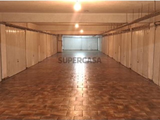 Garagem venda em Sintra, Urbanização do Pinhal