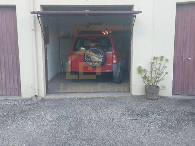 Garagem venda em Sesimbra (Castelo), Sesimbra
