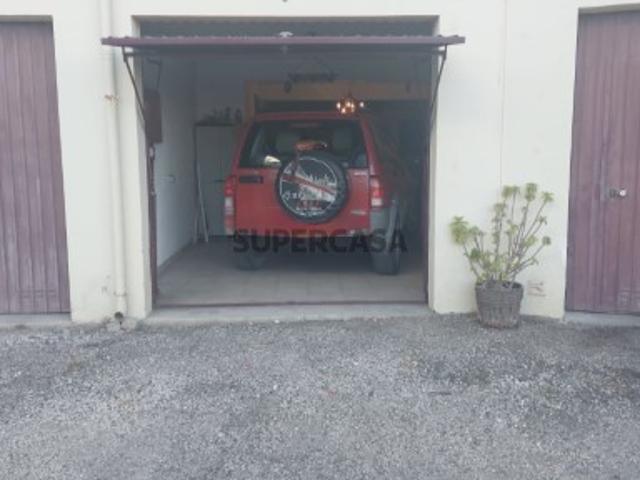 Garagem venda em Sesimbra (Castelo), Sesimbra
