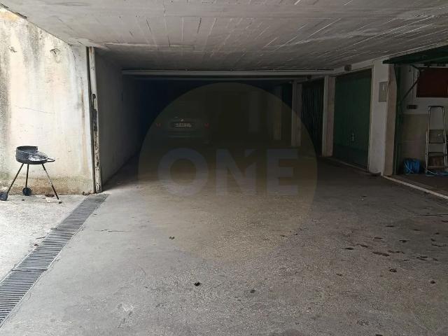 Garagem venda em Póvoa De Santa Iria, Lisboa
