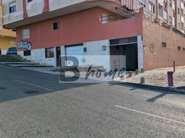 Garagem venda em Fonte das Eiras, Sintra