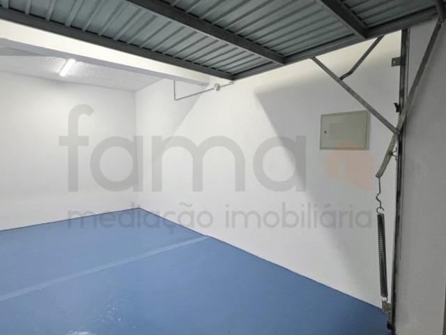 Garagem alugar em Palmela, Setúbal