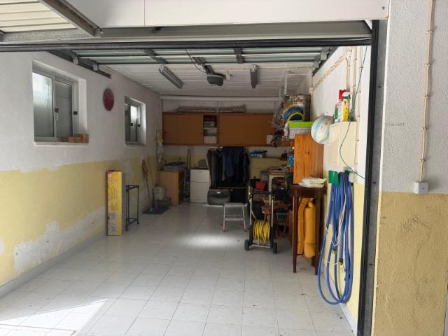 Garagem venda em Quinta do Americano, Almada
