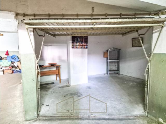 Garagem venda em Alto da Ponte, Almada