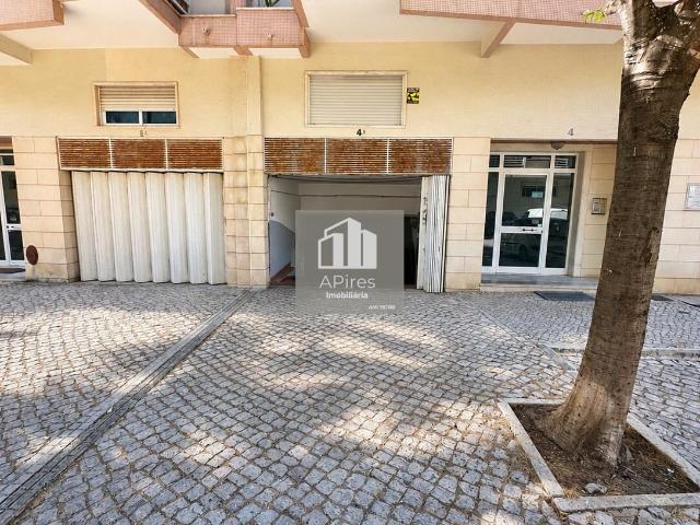 Garagem venda em Vila Real De Santo António, Faro