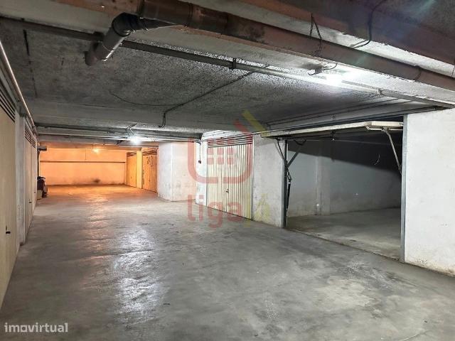 Garagem venda em Nossa Senhora Da Piedade