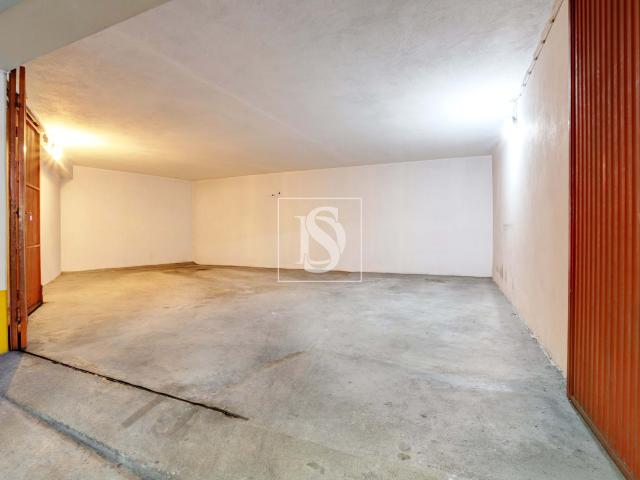 Garagem venda em Póvoa De Varzim, Porto