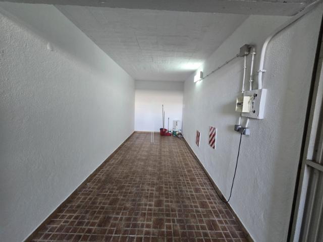 Garagem venda em Almada, Setúbal
