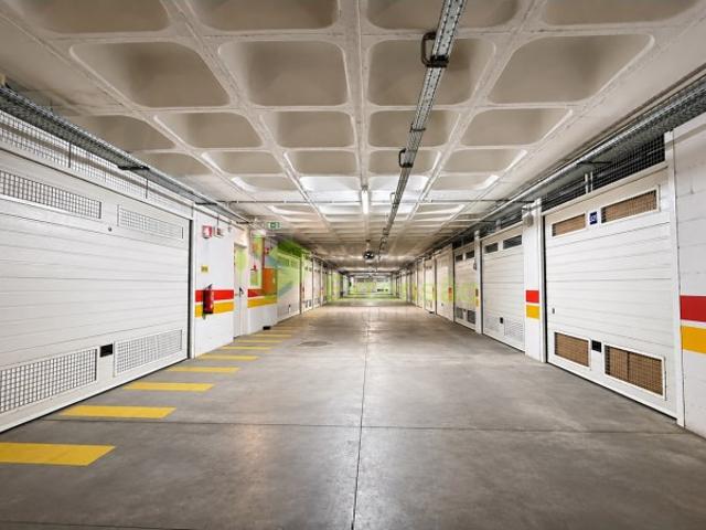 Garagem venda em Póvoa De Santa Iria, Lisboa