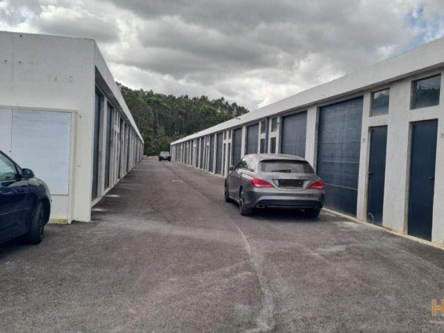 Garagem alugar em Torres Vedras, Lisboa