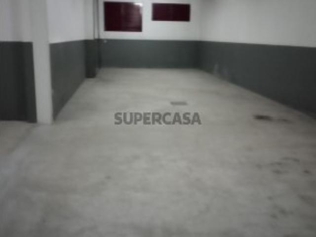 Garagem venda em Vila Real