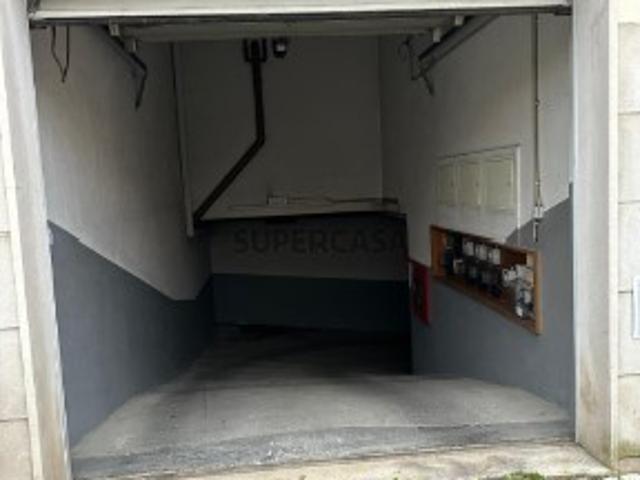 Garagem venda em Almada, Palhais