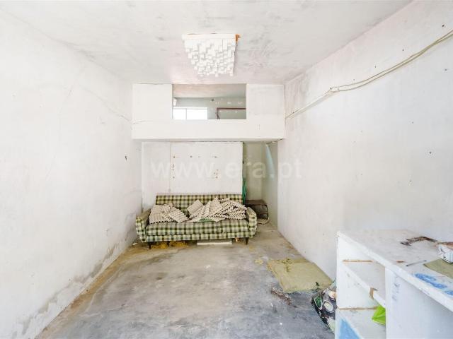 Garagem venda em Castelo Branco, Canhoso