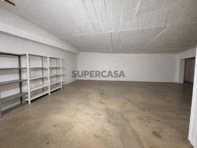 Garagem venda em Amoreira, Portimão
