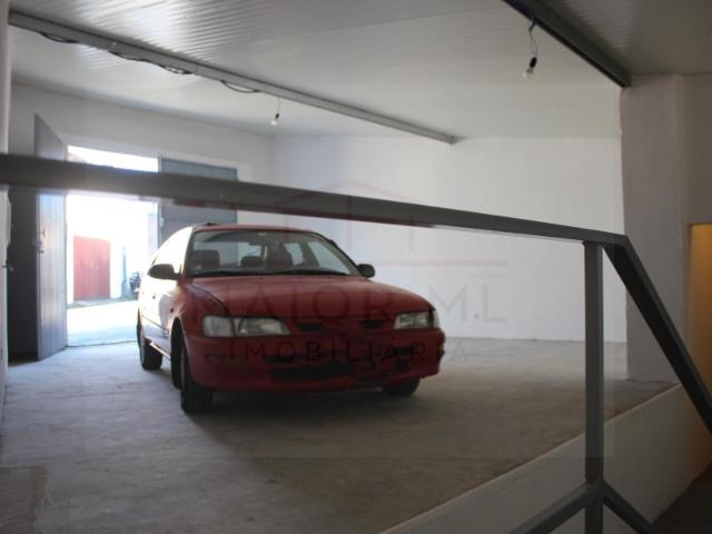 Armazém alugar em Rio Maior, Santarém