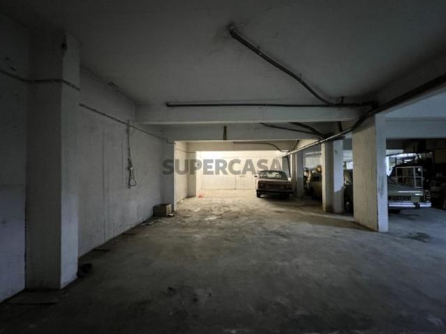 Garagem venda em Bom Retiro, Portimão