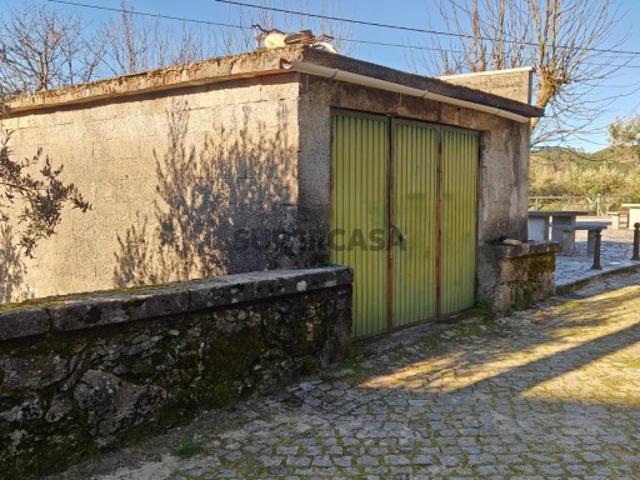 Garagem venda em Guarda, São Julião