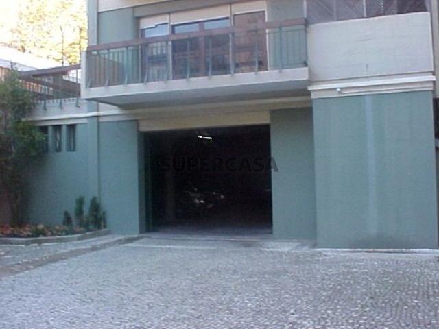 Garagem venda em Porto, Aldoar