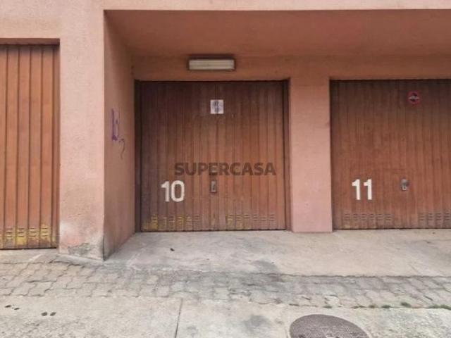 Garagem venda em Casal da Cavaleira, Sintra