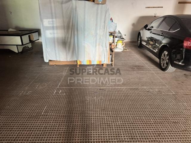 Garagem venda em Tapada das Mercês, Sintra