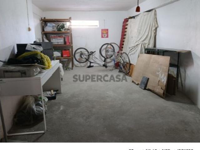 Garagem venda em Bairro das Morçoas, Moita