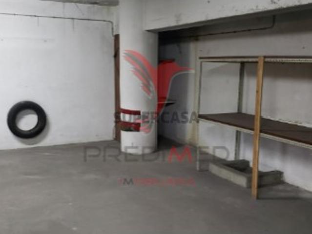 Garagem venda em Bairro 25 de Abril, Barreiro