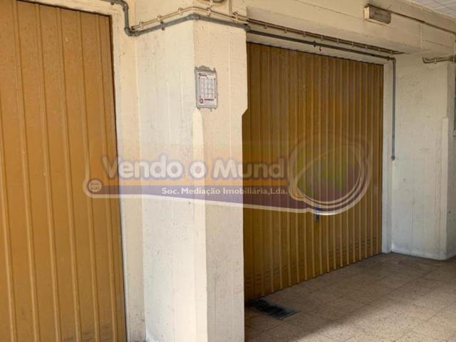 Garagem venda em Sobralinho, Alverca do Ribatejo e Sobralinho