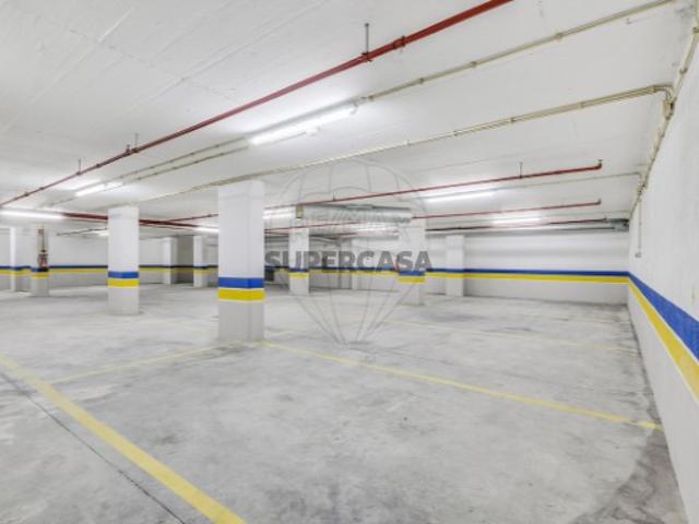 Garagem venda em Verdelha, Alverca Do Ribatejo