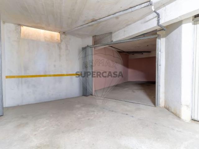 Garagem venda em Alverca Do Ribatejo, Lisboa
