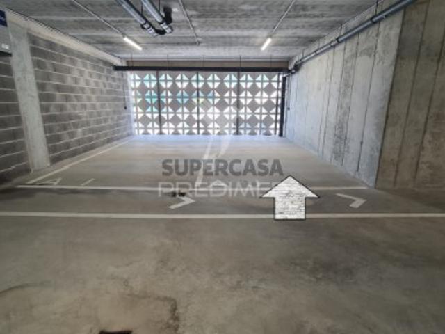 Garagem venda em Vila Nova De Gaia, Canidelo