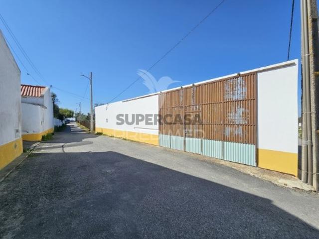 Garagem venda em Castro Verde, Beja