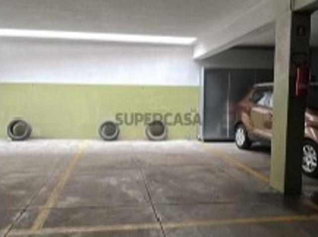 Garagem venda em Porto, Cedofeita