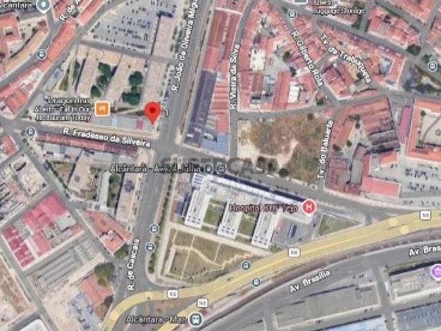 Garagem venda em Estrela, Lisboa