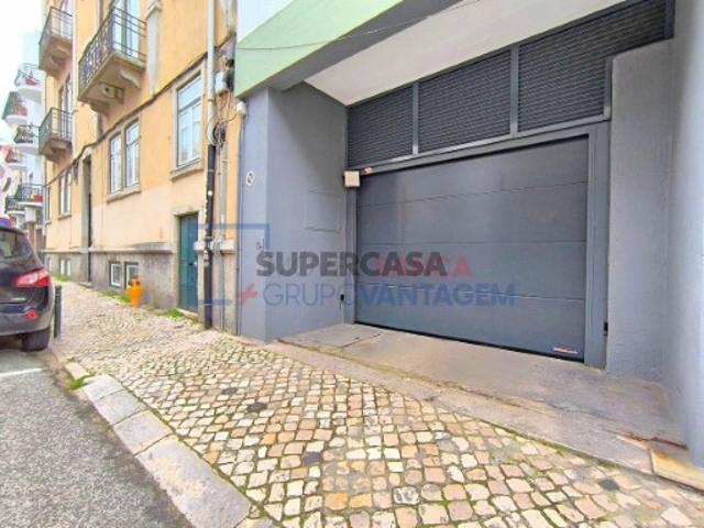 Garagem venda em Estrela, Lisboa