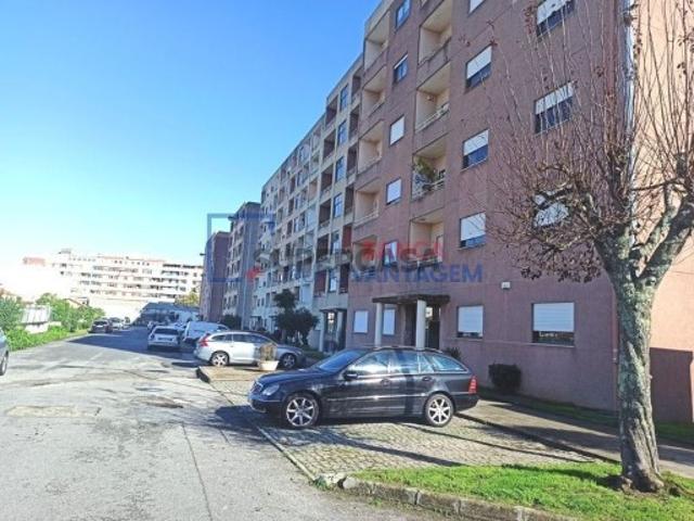 Garagem venda em Gondomar, Porto