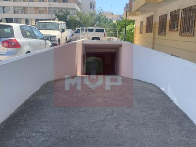 Garagem venda em Faro