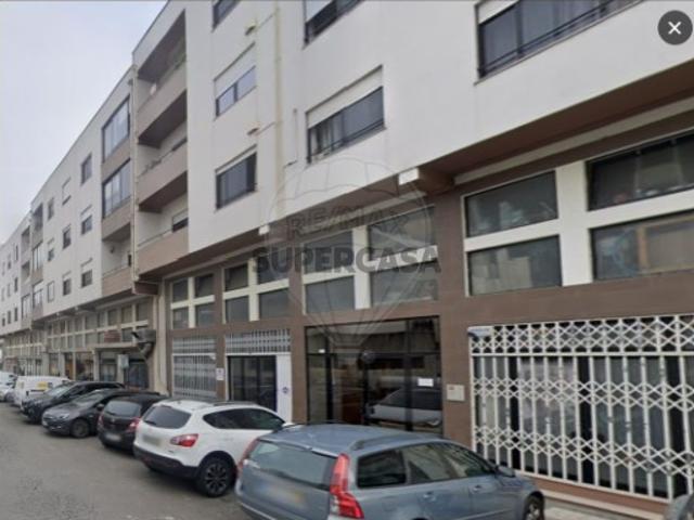 Garagem venda em Braga, Mouta