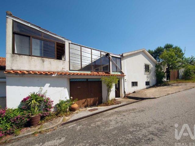 Garagem venda em Pegos, Lousã