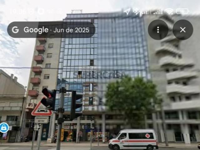 Garagem venda em Vila Nova De Gaia, Porto