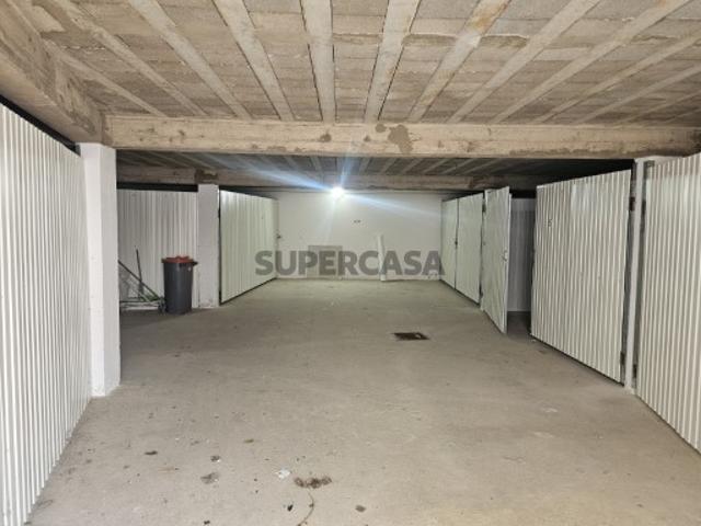 Garagem venda em Olhão, Faro