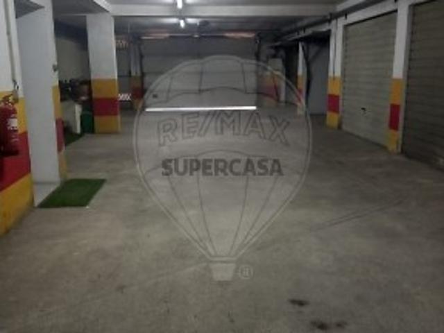 Garagem venda em Guimarães, Braga