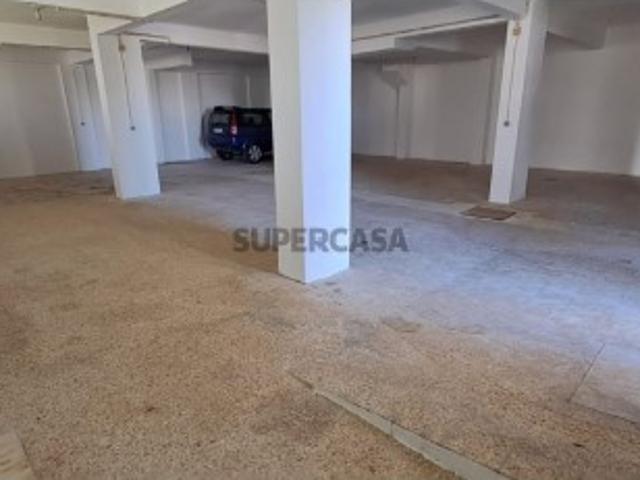 Garagem venda em Bairro da Coopalme, Sintra