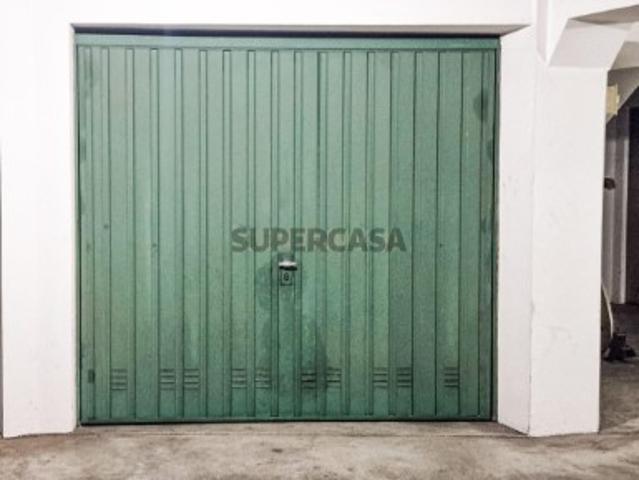 Garagem venda em Entroncamento, São João Baptista