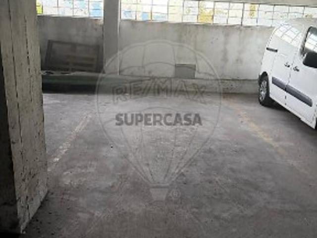 Garagem venda em Travessas, São João Da Madeira