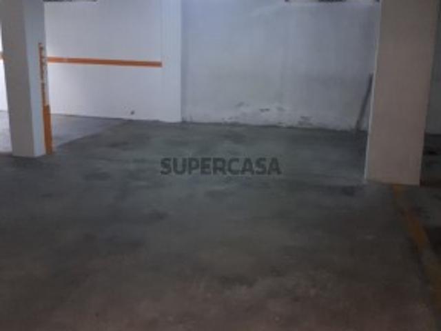Garagem venda em Matosinhos, Amieira