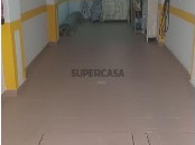 Garagem venda em Afonso Costa, Setúbal